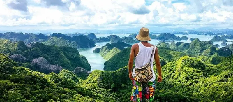 Trekking dans le parc national de Cat Ba