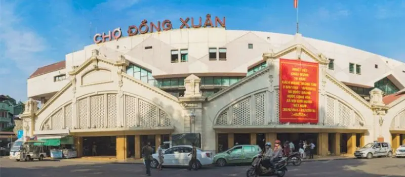 March&eacute; de Dong Xuan