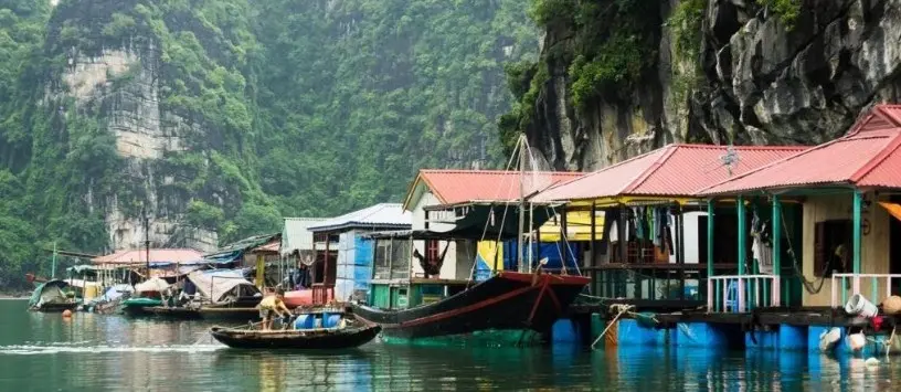 Croisiere en baie Halong pour visiter le village flottant de Cong Dam