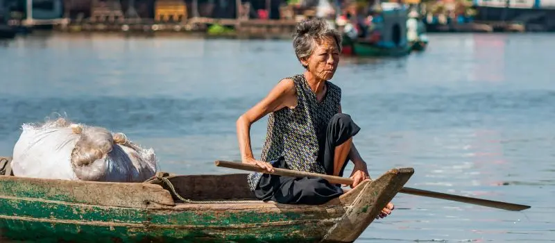Circuit D&eacute;couverte Tonl&eacute; Sap avec notre agence de voyage au Cambodge
