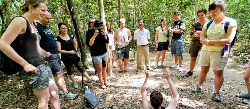 Tunnels de Cu Chi, Saigon