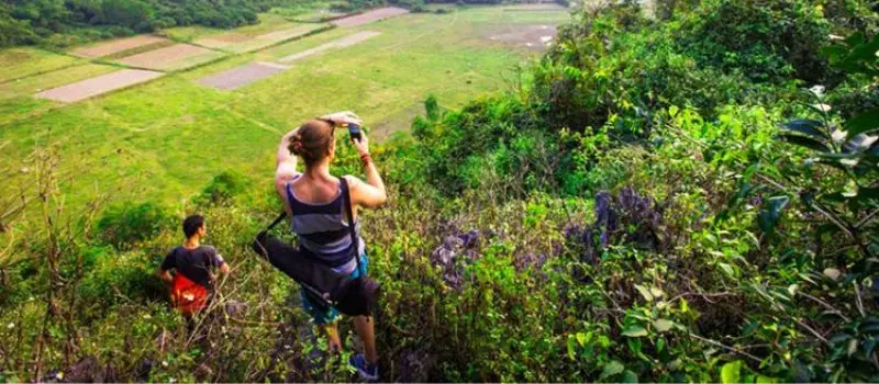 Randonn&eacute;e au parc national de Cat Ba
