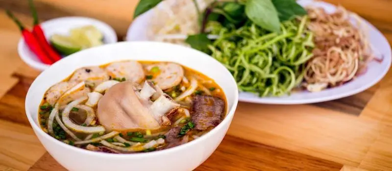 Plats abordables &agrave; Hue &agrave; essayer lors d'un voyage au Vietnam pas cher