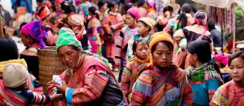 Visiter les march&eacute;s ethniques Sapa avec un Guide francophone au Vietnam