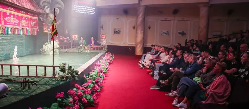 Th&eacute;&acirc;tre des marionnettes sur l'eau Bong Sen Hanoi