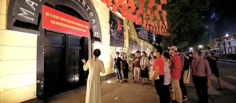 Visite nocturne impressionnante de la prison Hoa Lo Hanoi 