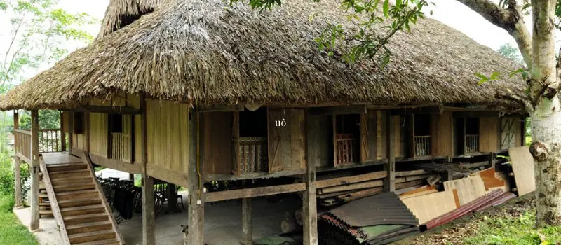 Maisons sur pilotis des minorit&eacute;s ethniques