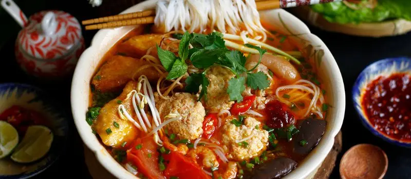 B&uacute;n ri&ecirc;u