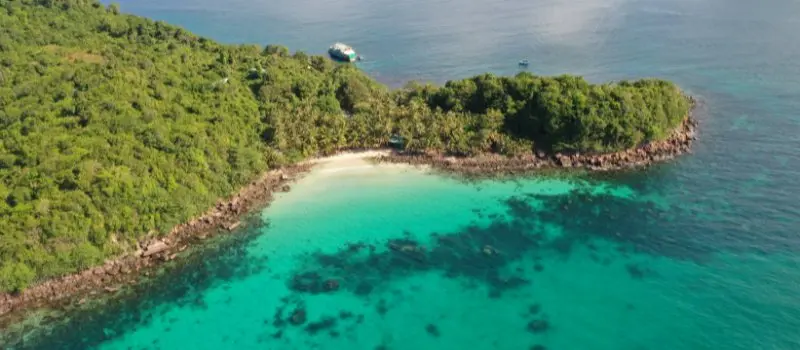 Paysages c&ocirc;tiers diversifi&eacute;s du Vietnam