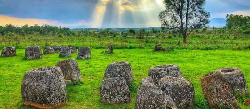 La c&eacute;l&egrave;bre Plaine des Jarres