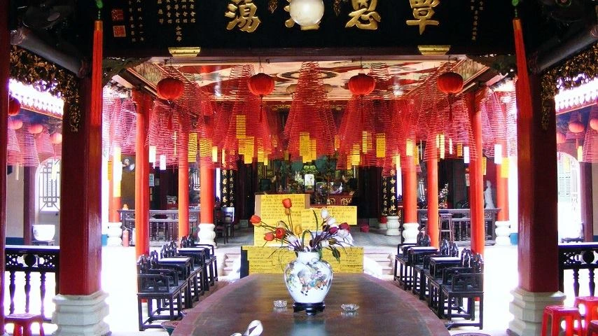 Visiter la pagode Ong &agrave; Hoian