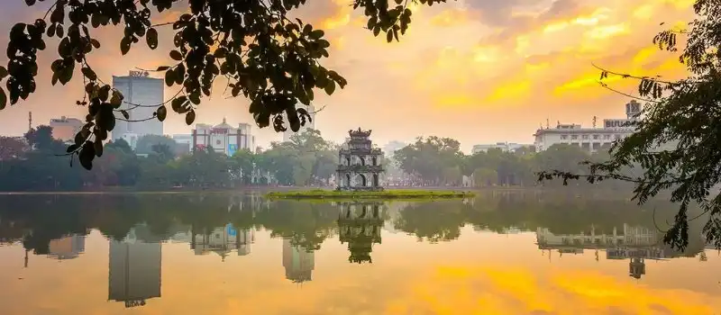 Lac de Hoan Kiem &agrave; Hanoi