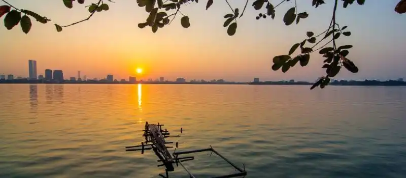 Lac de l'ouest de Hanoï Lac de l'ouest de Hanoï
