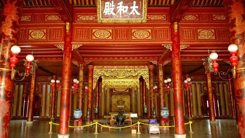 Le palais Thai Hoa &agrave; Hue