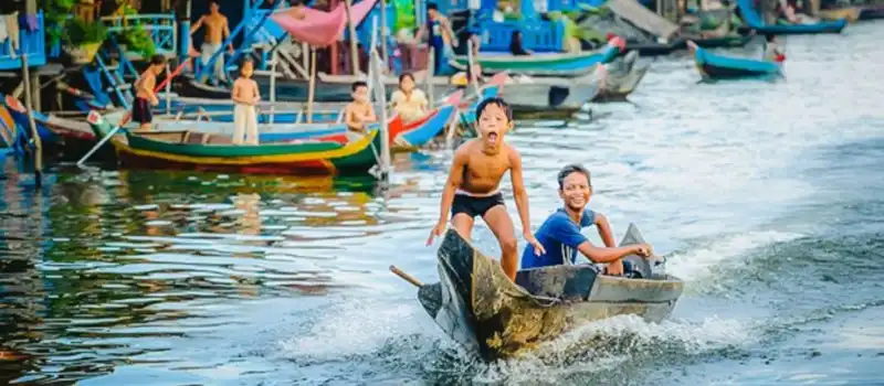 Le plus grand lac d'eau douce Tonl&eacute; Sap