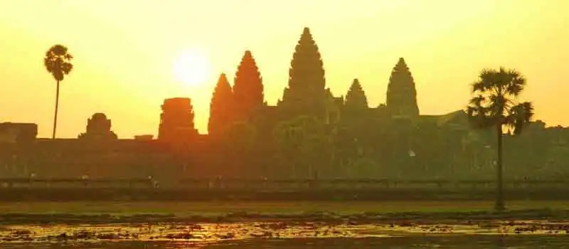 Lever du soleil &agrave; Angkor Wat