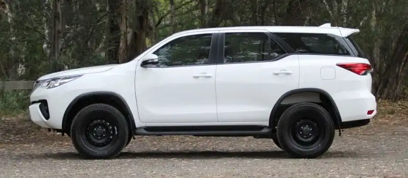 Location de voiture priv&eacute;e avec chauffeur et guide touristique