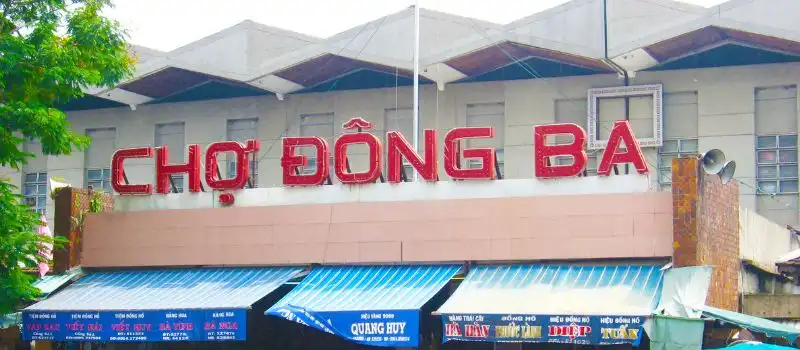 March&eacute; de Dong Ba Hu&eacute;