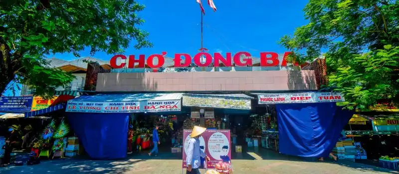 March&eacute; de Dong Ba