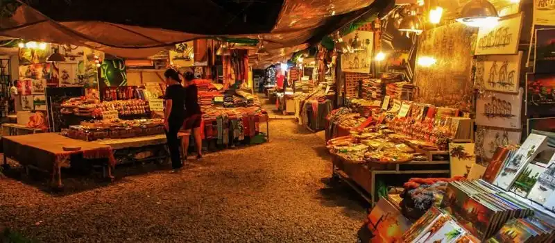 March&eacute; de nuit d&rsquo;Angkor Cambodge
