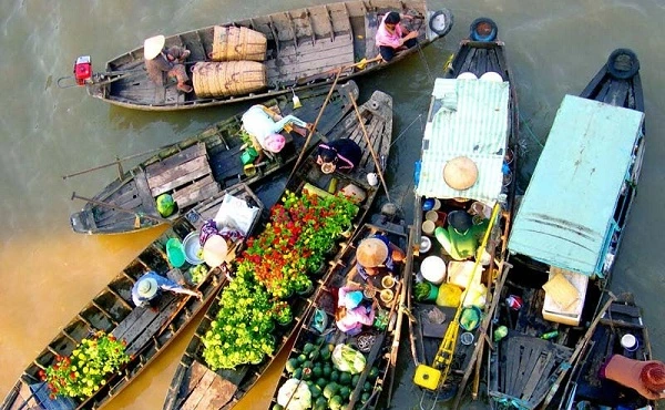 March&eacute; flottant de Cai Be