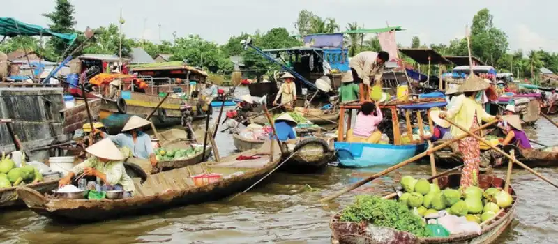 March&eacute; flottant de Tra On Delta du M&eacute;kong