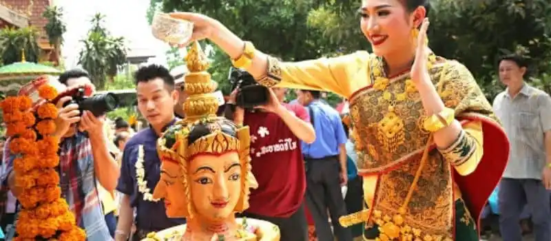 Nouvel an du Laos (Boun Pi Mai)