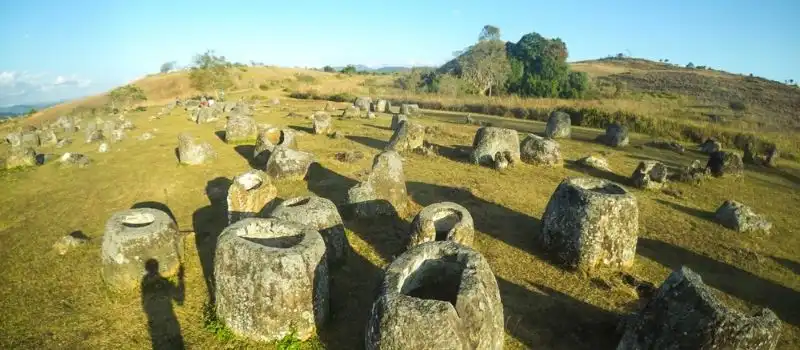 Plaine des Jarres l&eacute;gendaire &agrave; Xieng Khouang