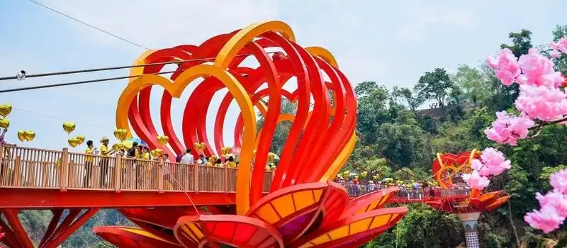 Pont d&rsquo;amour en verre de Moc Chau