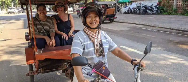 pourboire-aux-chauffeurs-de-tuktuk