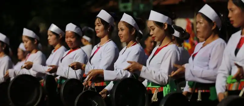 Rencontre des Muong en compagnie d&rsquo;un guide francophone au Vietnam