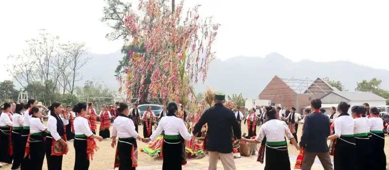 Rencontre des Thai Blanc avec un guide francophone