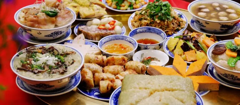 Repas dans le T&ecirc;t vietnamien