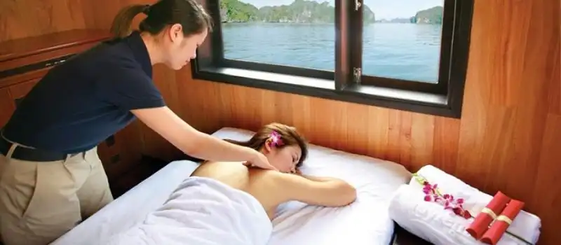 S&eacute;ances de relaxation et soins du corps croisiere en baie Halong