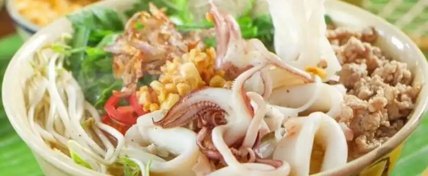 Soupe claire de nouilles de riz