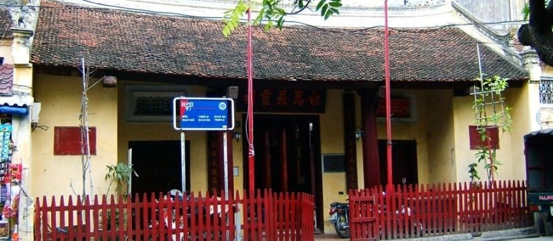 temple-bach-ma-hang-buom-hanoi