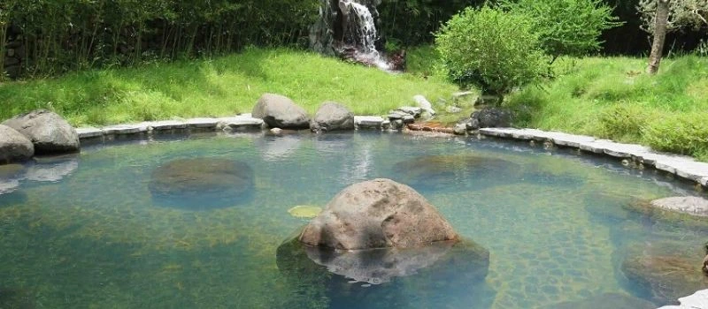 La source thermale Kim Boi