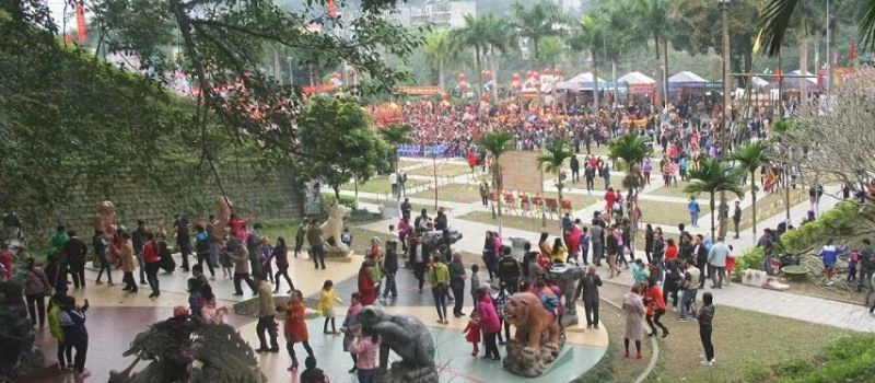 F&ecirc;te du printemps au temple de Thuong