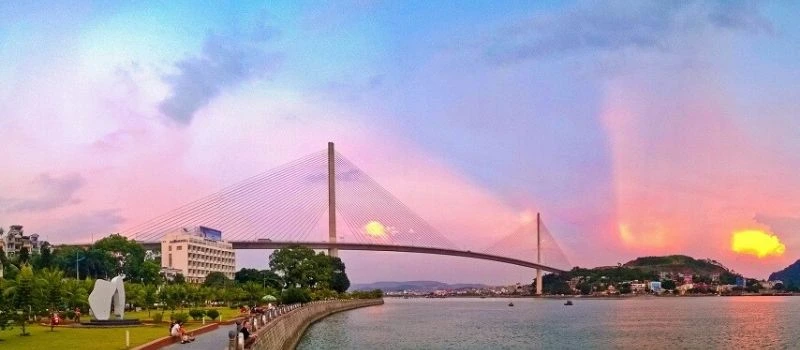 Bai Chay, Quang Ninh