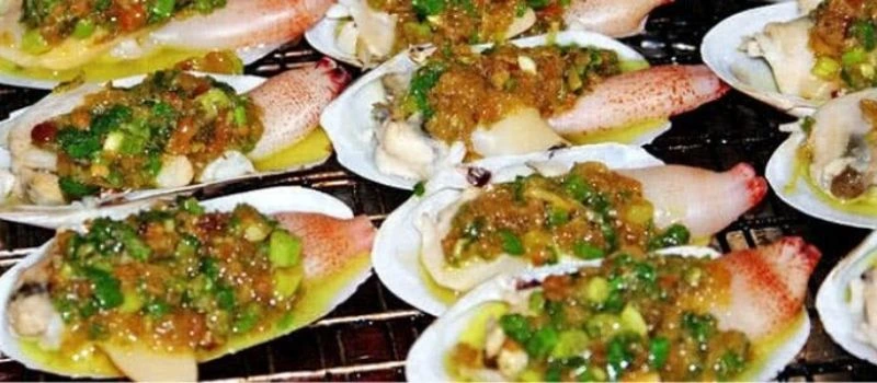 manger &agrave; Quan Lan