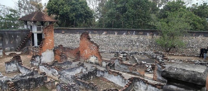 Vestige de la prison de Son La