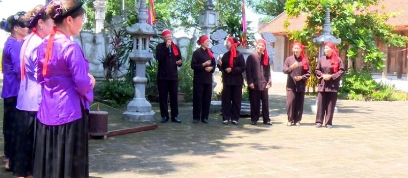 F&ecirc;te du printemps du village Tho Tang