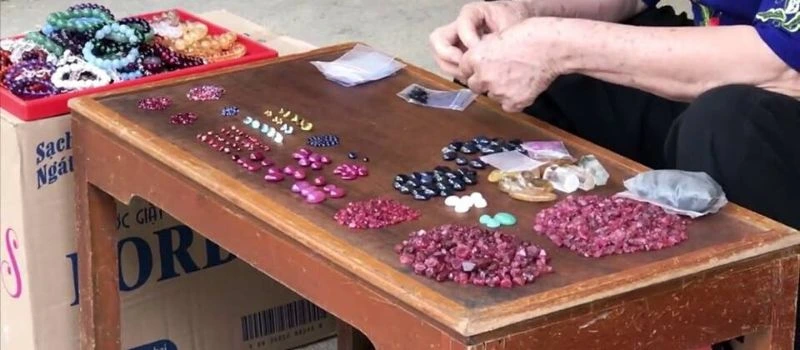 March&eacute; de Luc Y&ecirc;n