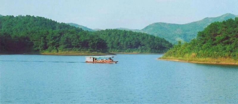 Zone touristique du lac Cam Son