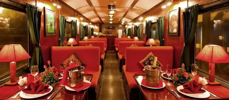 Train Hanoi - Lao Cai