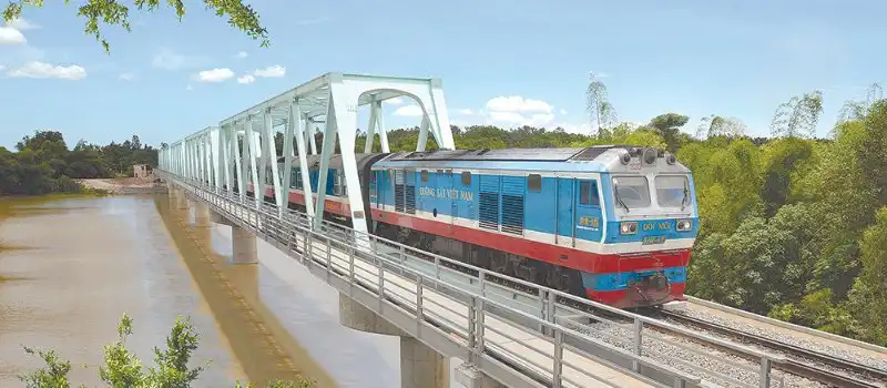 Train Reunification Express du Vietnam