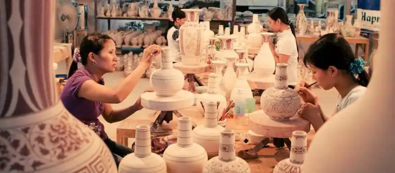 Village Bat Trang Hanoi