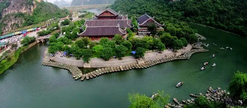 Visite de Complexe paysager de Trang An Ninh Binh