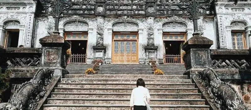 Visite Hue Vietnam avec voiture chauffeur prive