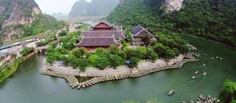 Voiture chauffeur Tam Coc Trang An Ninh Binh